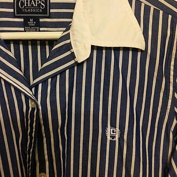 Chaps classics men's size Medium striped button down shirt (J3) - Picture 3 of 4